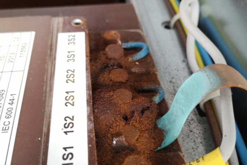 Mohlo by Vás zaujímať / Elektroinštalácia a korózia - foto Mohlo by Vás zaujímať / Elektroinštalácia a korózia - foto