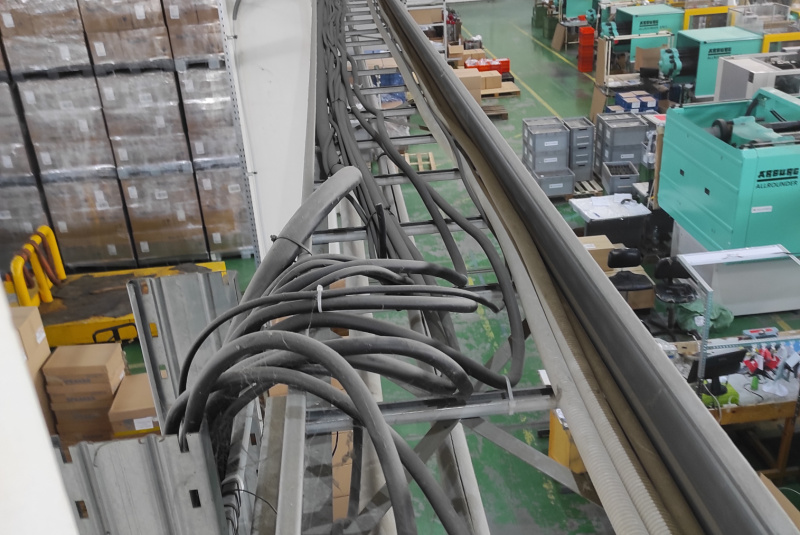 Mohlo by Vás zaujímať / Takto vzniká často nebezpečná situácia v prevádzkach - foto Mohlo by Vás zaujímať / Takto vzniká často nebezpečná situácia v prevádzkach - foto