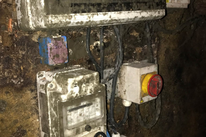 Mohlo by Vás zaujímať / Elektroinštalácia a korózia - foto Mohlo by Vás zaujímať / Elektroinštalácia a korózia - foto