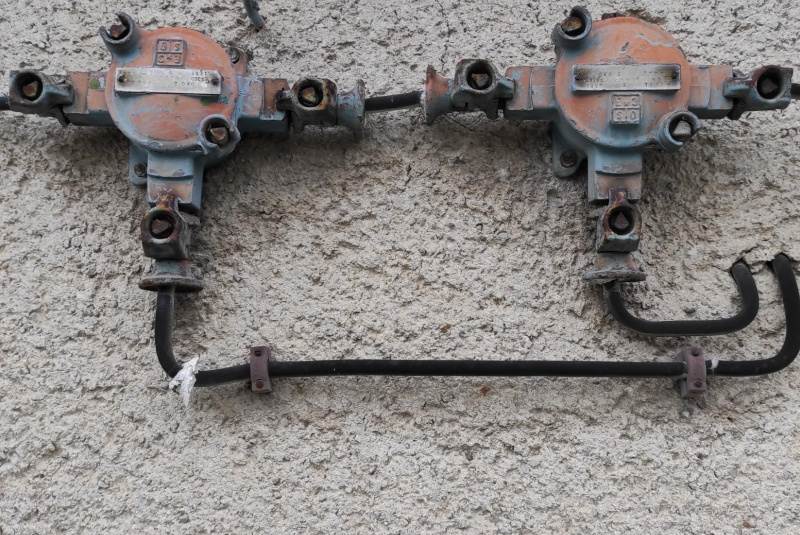 Mohlo by Vás zaujímať / elektroinštalácia a nebezpečenstvo výbuchu - foto Mohlo by Vás zaujímať / elektroinštalácia a nebezpečenstvo výbuchu - foto