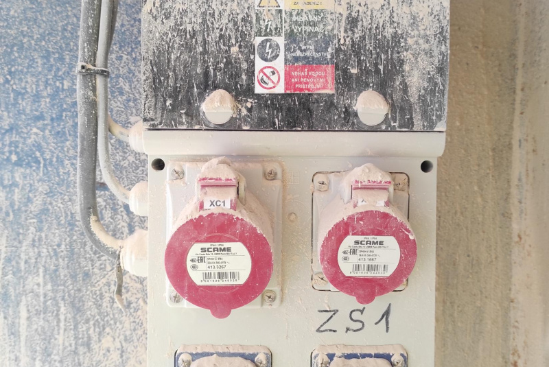 Mohlo by Vás zaujímať / Elektroinštalácia a nebezpečenstvo požiaru. - foto Mohlo by Vás zaujímať / Elektroinštalácia a nebezpečenstvo požiaru. - foto