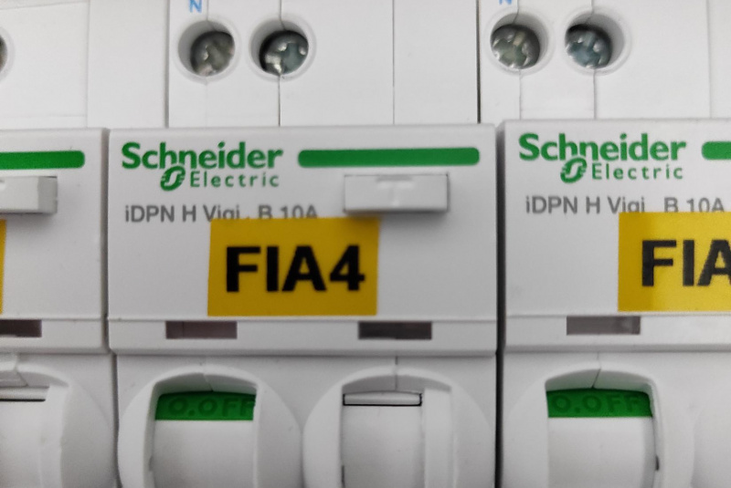 Mohlo by Vás zaujímať / Elektroinštalácia a zdravotnícke priestory - foto Mohlo by Vás zaujímať / Elektroinštalácia a zdravotnícke priestory - foto