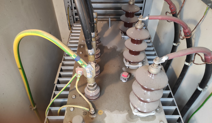 Ste prevádzkovateľom Vyhradeného technického zariadenia elektrického, alebo osobou ktorá to zabezpečuje?